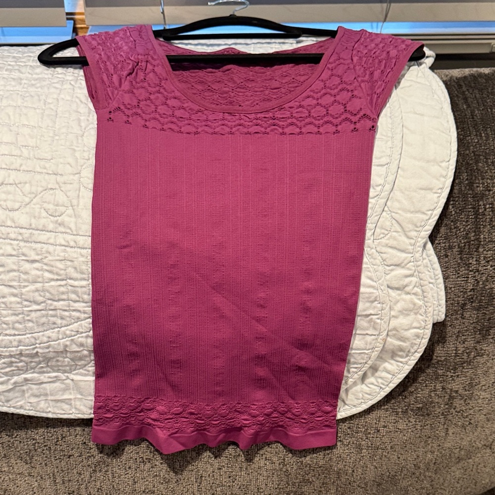 Free People EUC Magenta Lace Blouse